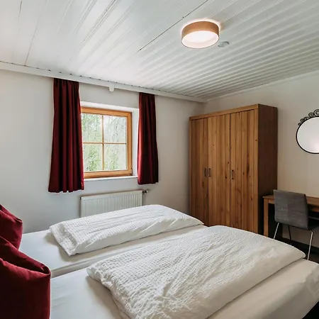 Tatil Evi Barney M Rauris