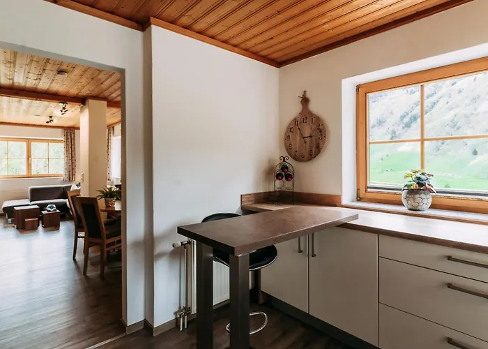 Tatil Evi Barney M Rauris